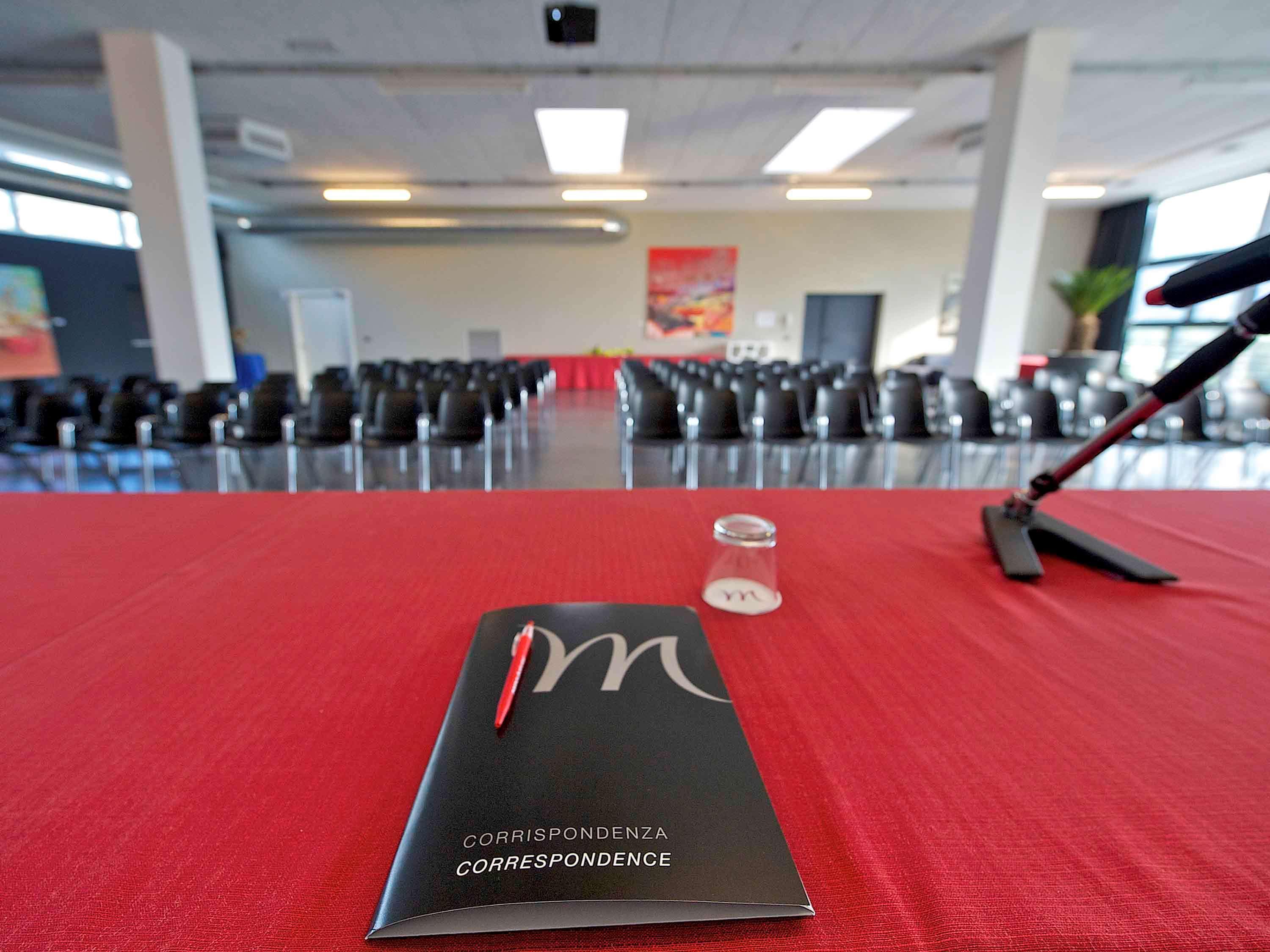 Mercure Nerocubo Rovereto Роверето Екстериор снимка